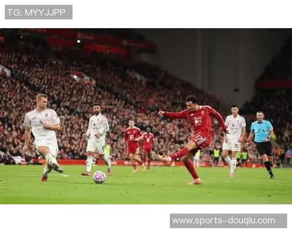 帕杜坚信萨拉赫能在对阵曼联中重拾状态迎来强势反弹 帕杜坚信萨拉赫能在对阵曼联中重拾状态迎来强势反弹