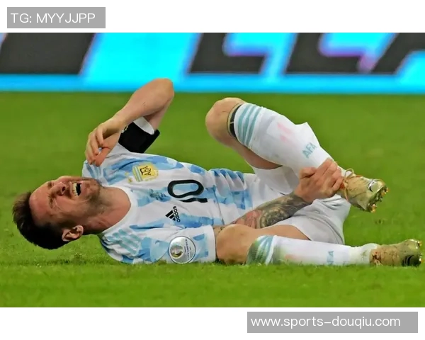 阿根廷国家队遭遇打击马斯坦托诺因肌肉疲劳退出集训梅西缺席今日比赛