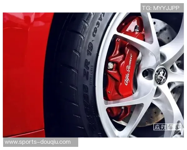 文班在比赛中展现绝佳技巧碾压肯纳德完成单臂暴扣震撼全场